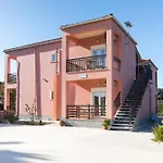 Veneti Apartments
